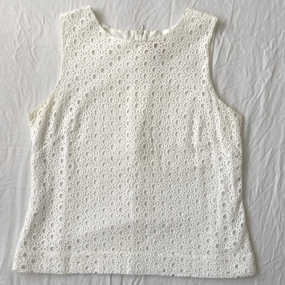Size 12 Ruby Rd Sleeveless White Top with Eyelet Design.